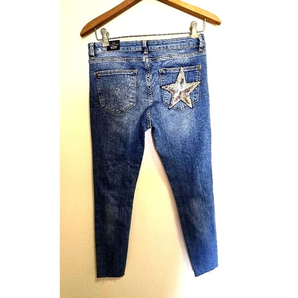 Mango Women's Distressed Embroidered Skinny Cropped Jeans Size 6 NWT… - Picture 3 of 9